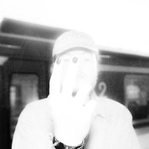 Brak gwarancji miejsca siedzącego (feat. mareckiee) (Explicit)