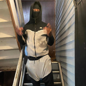 Out da roof (Explicit)