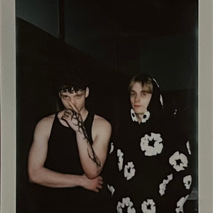 Napraforgó (Explicit)