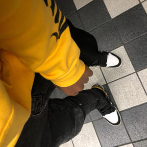 Streets (feat. Baby threat) (Explicit)