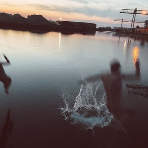 Auf & Ab(feat. Marwin Dawiz) (Explicit)