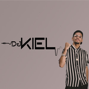 Celular na Mão - Fazendo Pose (Explicit)