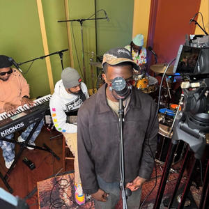 Lady Cab Driver (feat. Zaamwé)