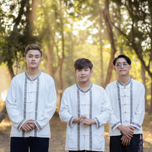 ງາມອີ່ຫຼີ (Explicit)