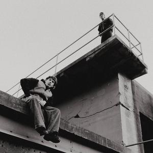 Selfish (feat. Darilø)