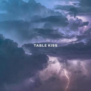 Table Kiss