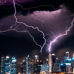 Window Rains in Waves