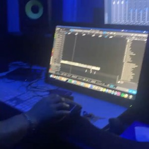 Rich On The Road (feat. TrapBaby Zayto) (Explicit)