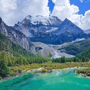 路虎揽胜进行曲 (当上帝赐予你荒野时 就意味着他要你成为高飞的鹰)