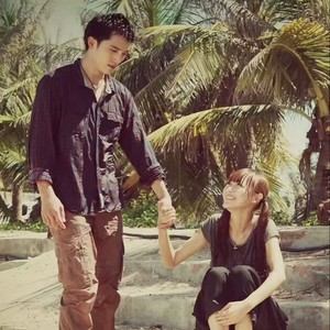 爱情睡醒了 (下雨天就要撑伞)