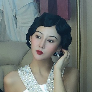 满场飞封面