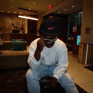 Replay (feat. DREW TRAVEIL) (Explicit)