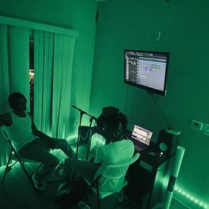 In Da Booth (feat. Mir) (Explicit)