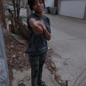 Fire headys (feat. TayLoww) (Explicit)