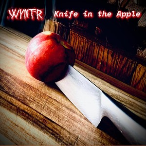 Knife in the Apple