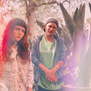 Shitical Darlings (feat. Globelamp) (Explicit)