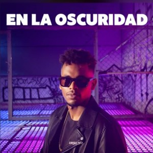 En la Oscuridad