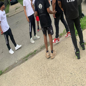 Death on me (feat. DezzyMontana) (Explicit)