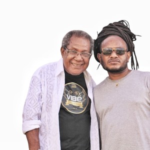 Rantai Raksasa (feat. Papa Mechu Imbiri)