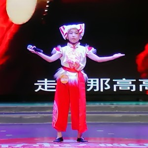 美格生生的山丹丹