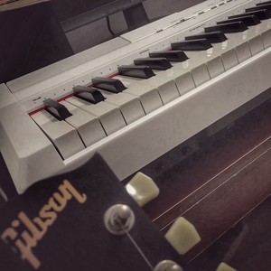 听别人故事 (伴奏)