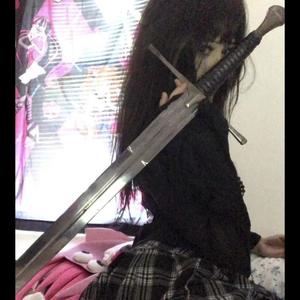 Worthless (feat. Steezr) (Explicit)