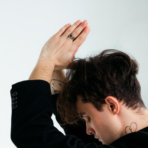 Никто здесь (Explicit)