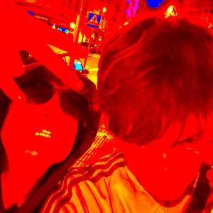 un demonio y un vampiro (feat. hectorkyra) (Explicit)