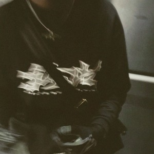 No Light (feat. UTOMURASAKI) (Explicit)