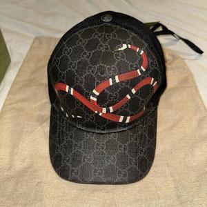 gucci hat (Explicit)