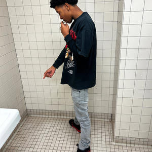Throw it Bakk (feat. drizzyM6) (Explicit)