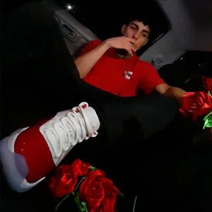 Se me apago la tele (feat. Ochoo) (Explicit)