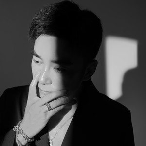 我爱吃火锅-王梓安 (伴奏)