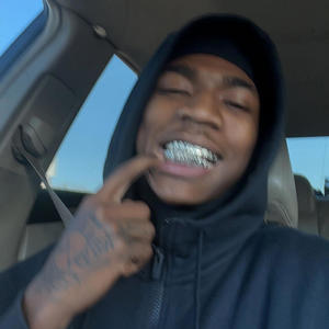 Show Yo Hand (feat. LuhDamo) (Explicit)