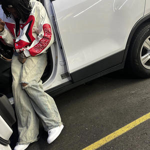 Not Frm Da Rich (feat. Luh Murda) (Explicit)