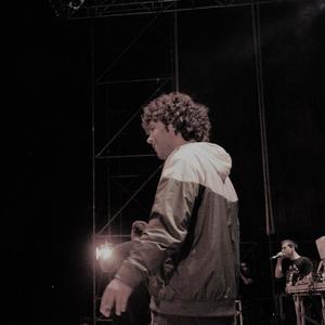 Turulo (feat. Vic Winner) (Explicit)