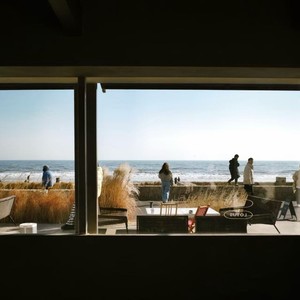 丽丽最好看 - 愿与愁（时间在倒数你在左右）