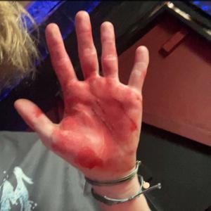 Me Hoe (feat. Tc) (Explicit)