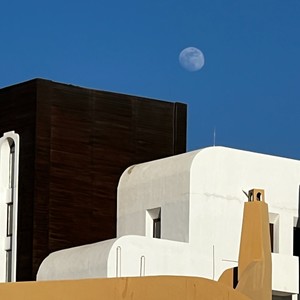 pretend to be emotional