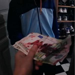 Money(feat. Atemporaneo Sound) (Explicit)