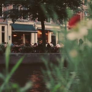 Summers at the Cafe