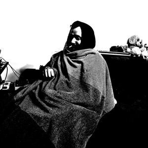 Kuchcik - Miejsce, w którym mi niedobrze (Explicit)