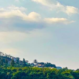 grow old (feat. femcatto & zthakid) (Explicit)