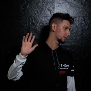 Ahora (feat. Santy M)