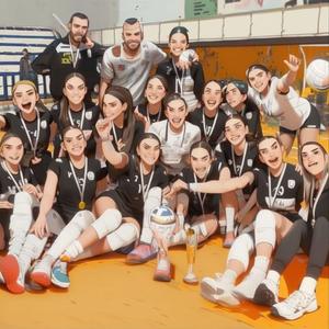 Χρόνια πολλά κόουτς (feat. Philip Marras)