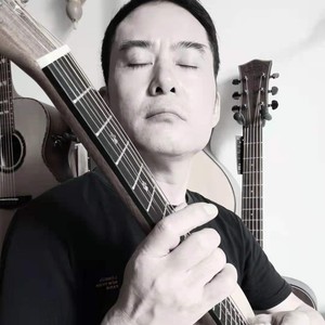 靠近一点 多情一点封面