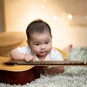 Baby's Guitar Lull