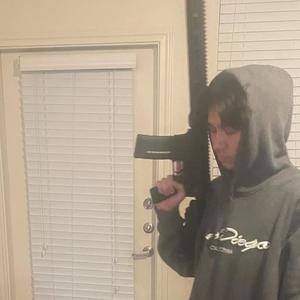 Main Piece (feat. Summi) (Explicit)