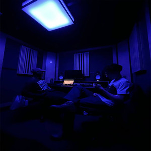 Она звонит снова