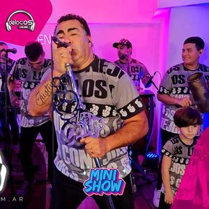 Cumbias enganchadas (feat. Los Conejos)